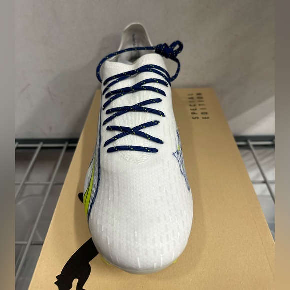 Puma Cp10 X Ultra Ultimate Firm GroundAg Soccer Cleats Mens White Blue - Picture 3 of 6